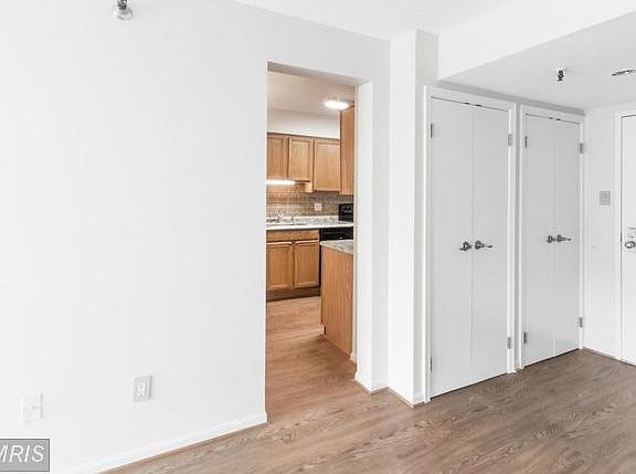4th image of 7401 Westlake Ter APT 905