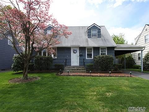1st image of 17 Ross Ln