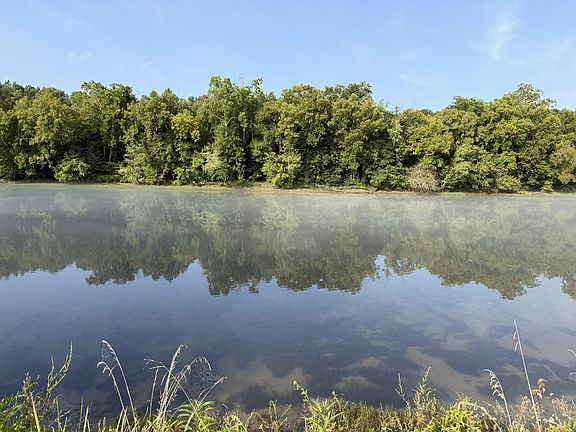 2nd image of 245 Cherokee Explosive Rd
