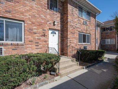 105 Prime Avenue #D1, Huntington, NY, 11743