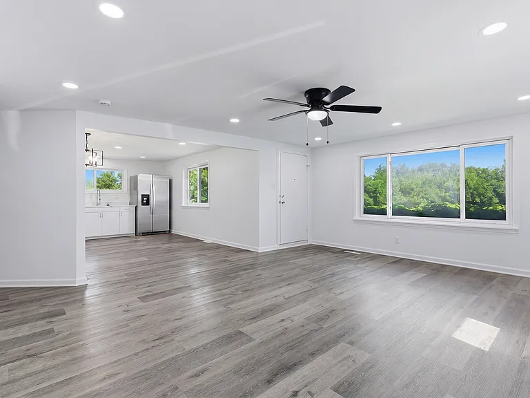 758 Woodruff Ave — Photo 4
