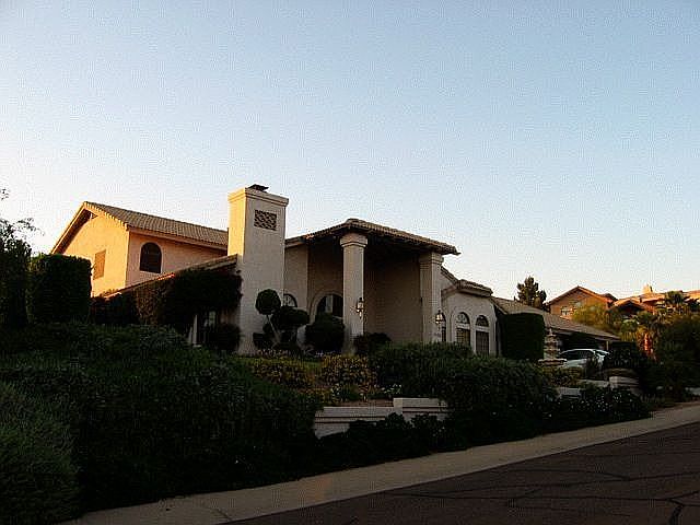 1st image of 1102 E Brook Hollow Dr