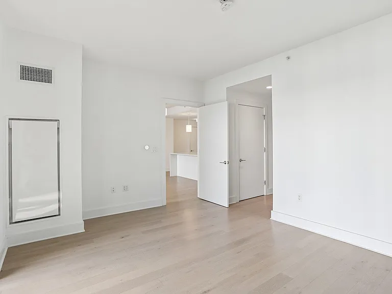9 Avenue At Port Imperial #713 — Photo 22
