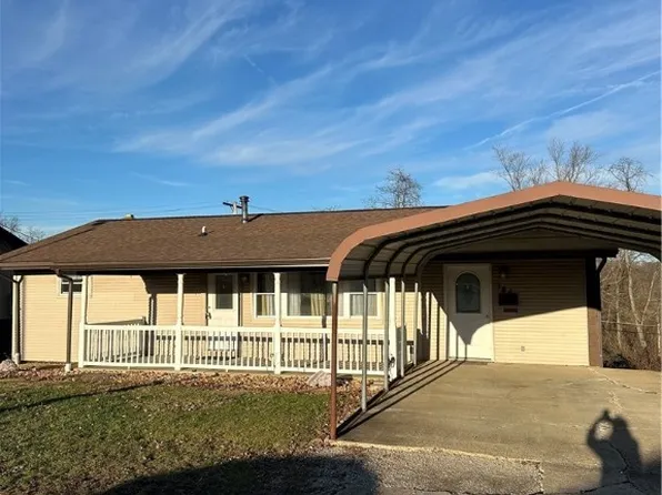 144 Andover Rd, Woodsfield, OH 43793
