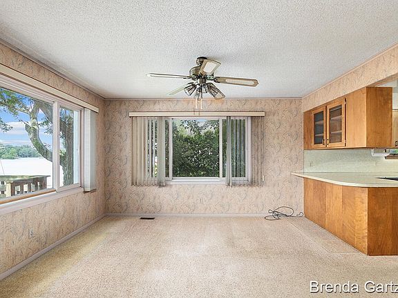 2nd image of 17415 Thunder Bay Dr