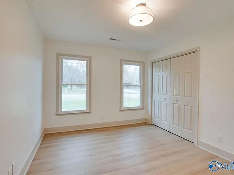 2042 Rosebury Ln SW — Photo 18