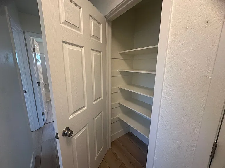 9101 Rosewood Dr — Photo 23