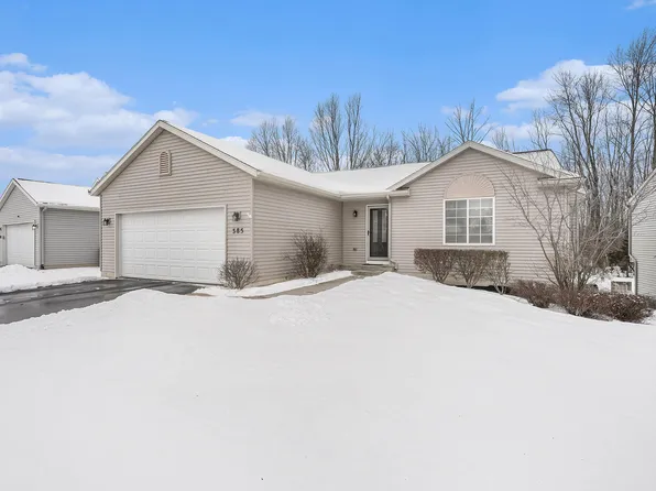 385 Needlewood Dr, Cedar Springs, MI 49319