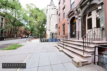 Rented by ZealEstate Group Inc