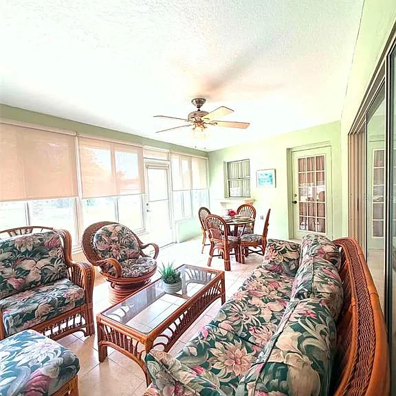 5647 Dalton Ct — Photo 17