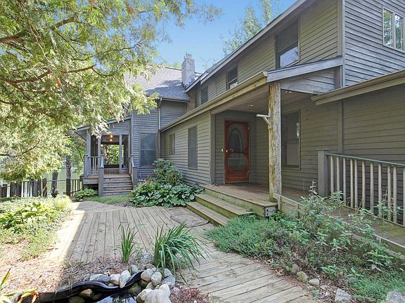 3rd image of 2295 Schimperle Dr NE