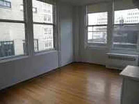 Rented by DSA Realty | media 22