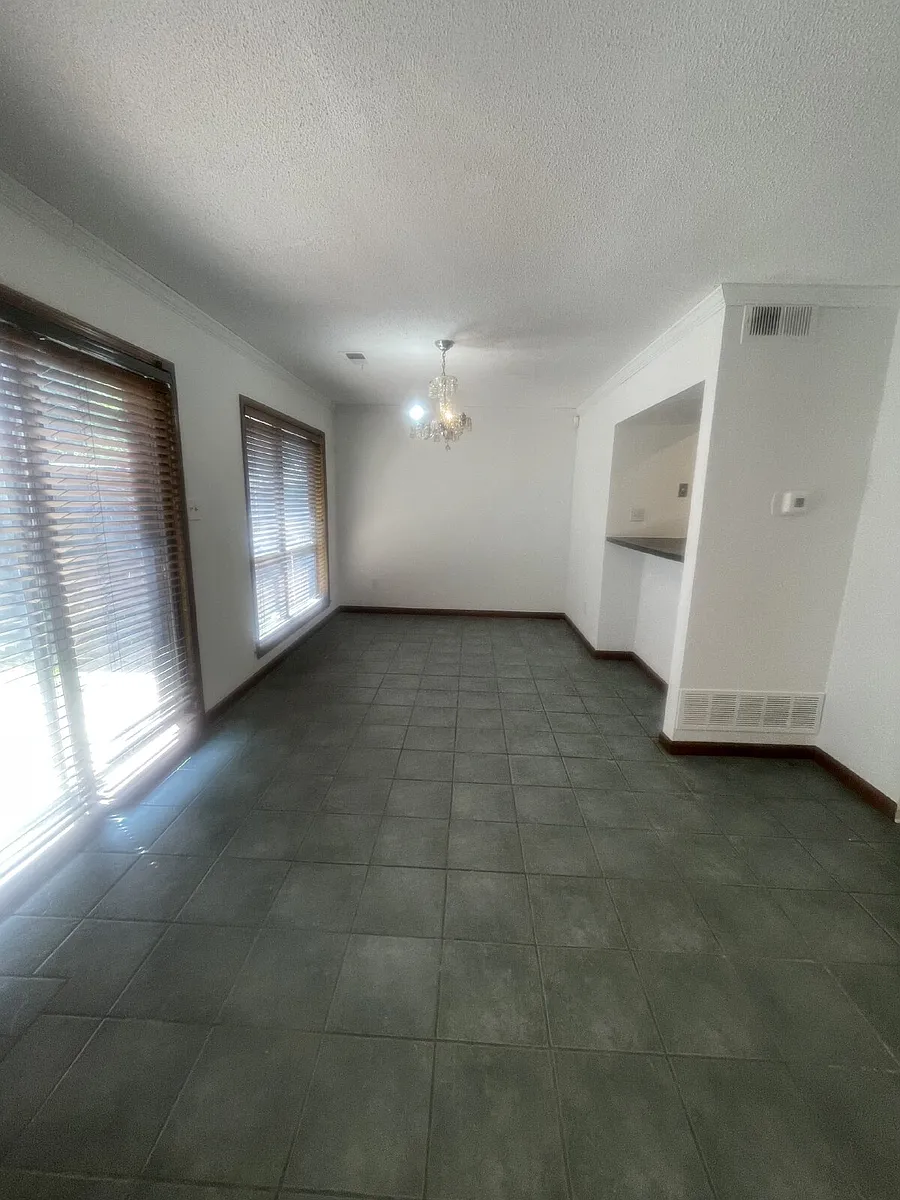 Building Photo - 3967 Grahamdale Cir #B