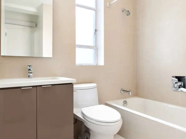 240 Central Park South image 7 of 8