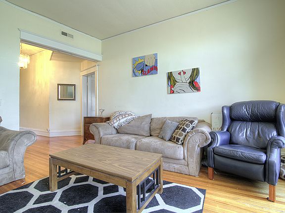 3rd image of 2018 Monument Ave APT 3