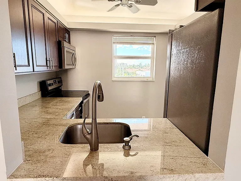 2929 S Ocean Blvd #406 — Photo 8