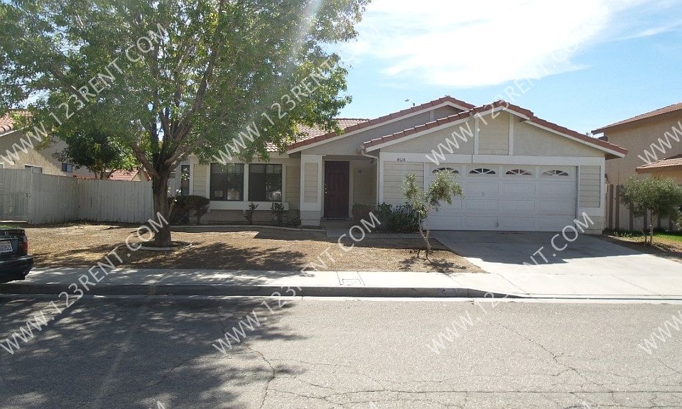 1st image of 4618 Elwood Ave
