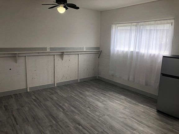3rd image of 3419 NE 54th St