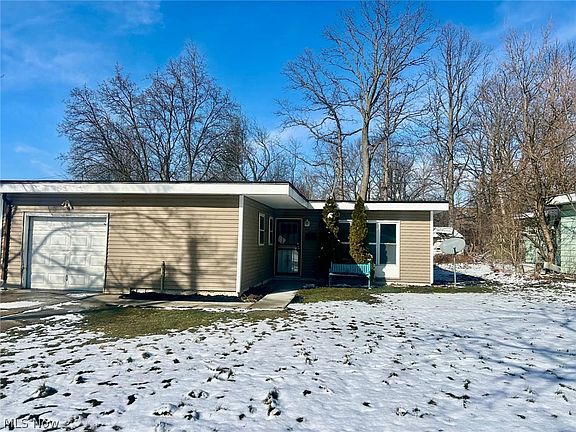 2nd image of 18079 Blandford Rd