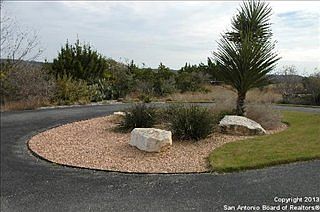 2nd image of 127 Comal Peak