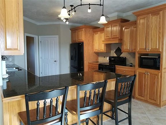 4th image of 14025 Grand Prairie Ln