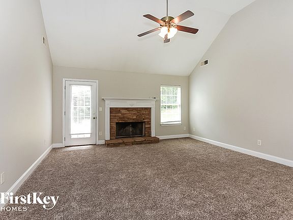 3rd image of 115 Miller Dr