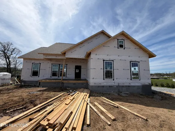 135 Ruby Ct, New Tazewell, TN 37825