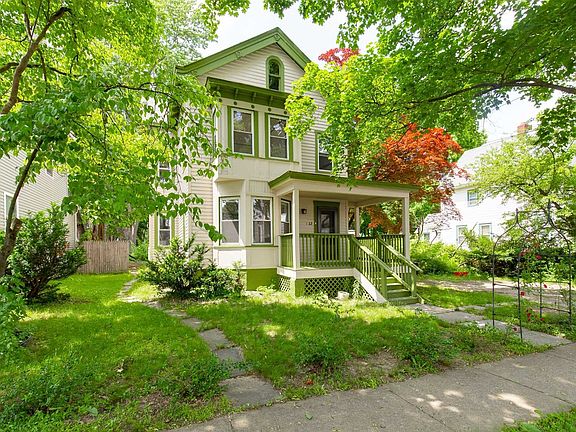 4th image of 12 Hammersley Ave