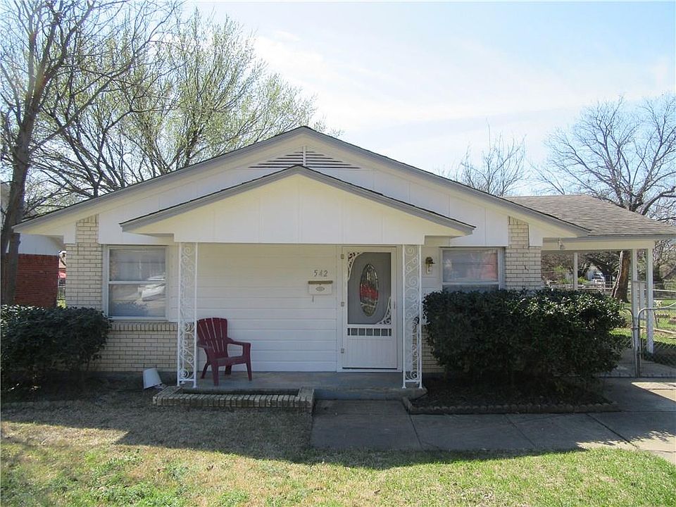 1st image of 542 Harvard Dr