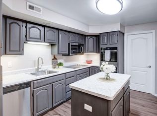 Parkhill Luxury Apartments, Columbus, OH 43213