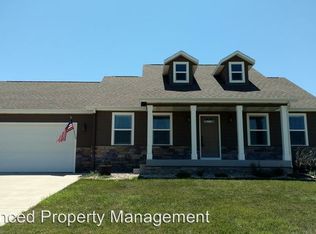 5305 Stone Crest Dr, Manhattan, KS 66503