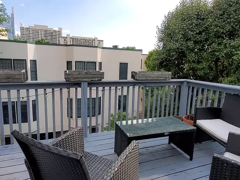2020 Mount Vernon St #2 — Photo 8