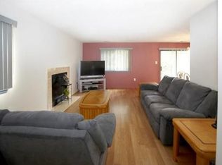 301 Hampshire Dr, Plainsboro, NJ 08536