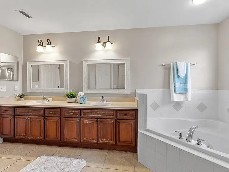 2602 Fenwood Ct — Photo 26