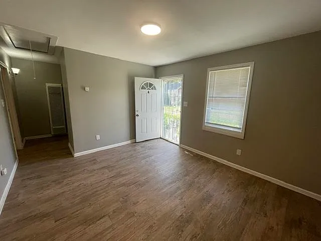 1 bed, 1.0 bath, 500 sqft, $600 — Photo 3