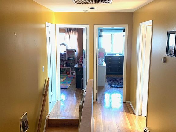 5th image of 205 W Hudson St APT 1