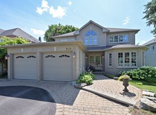 908 Schaeffer Outlook, Newmarket, ON L3X 1V9