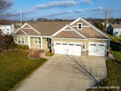 13006 Sweetbriar Dr, Grand Haven, MI, 49417