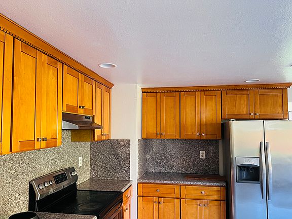 3rd image of 4619 Deerfield Dr