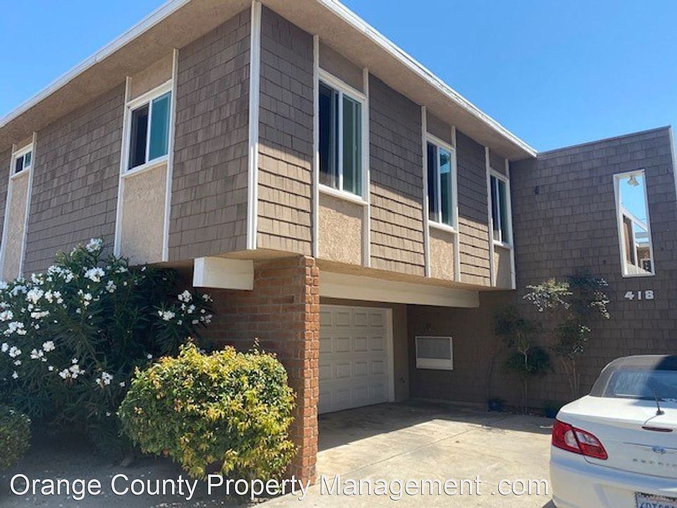 2nd image of 418 15th St #418