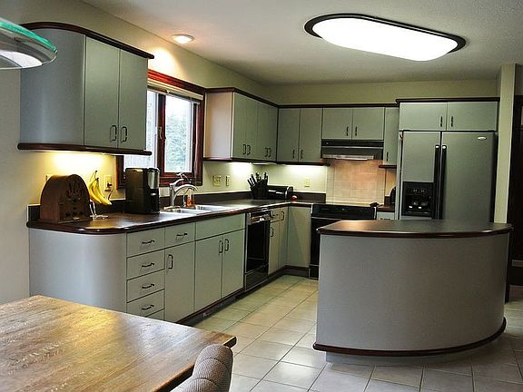 3rd image of 1385 Homestead Creek Dr