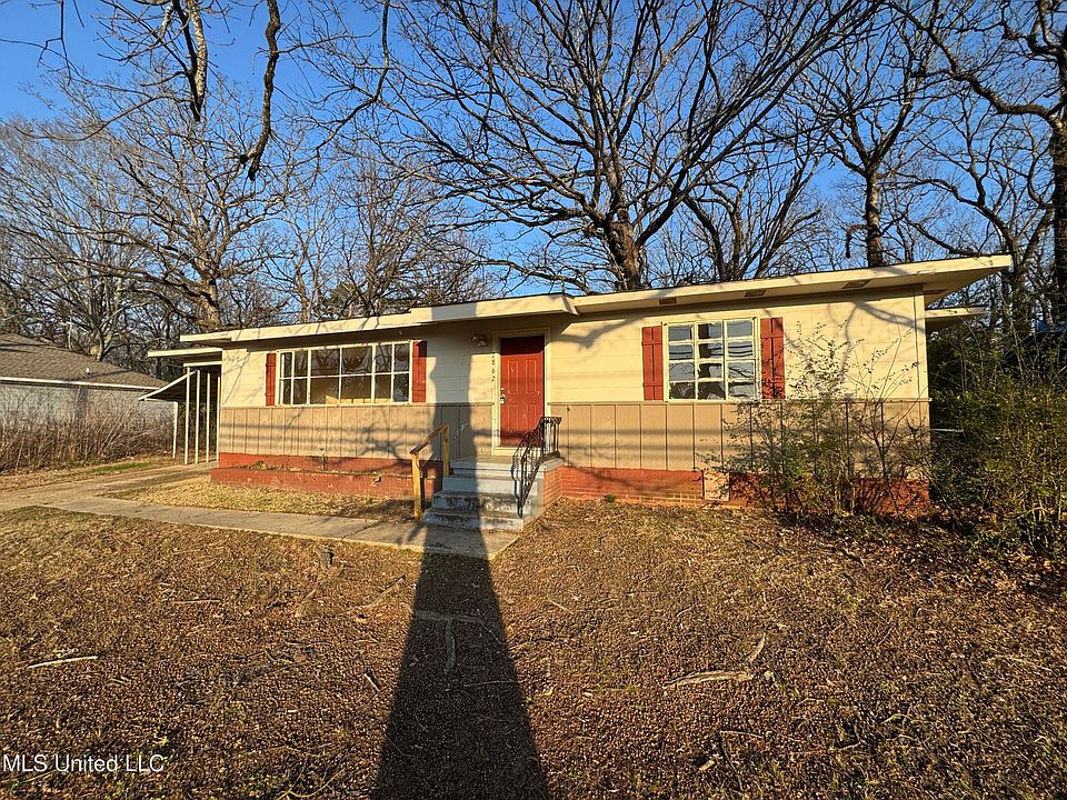 1st image of 2862 Oak Forest Dr