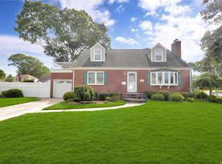 2244 1st St, East Meadow, NY 11554