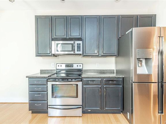 3rd image of 1512 Porter St