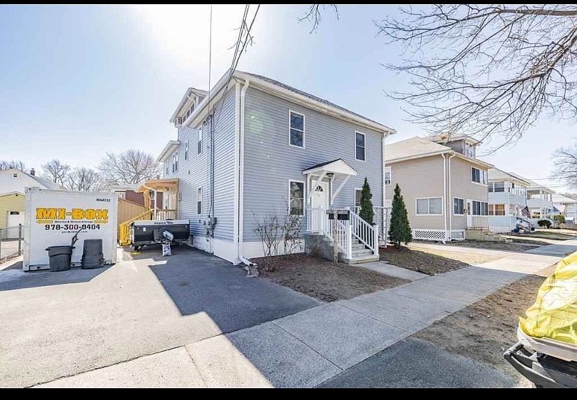19 Bonner Street front view/driveway