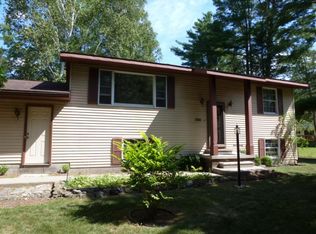 100 Klemens Dr, Alpena, MI 49707