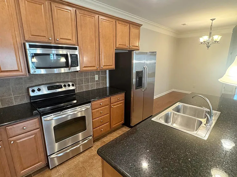 113 Belltower Ln SW — Photo 3