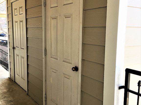 3rd image of 1778 N Gregg Ave APT 1