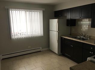 612 W Pickwick Ct #2ND, Mount Prospect, IL 60056