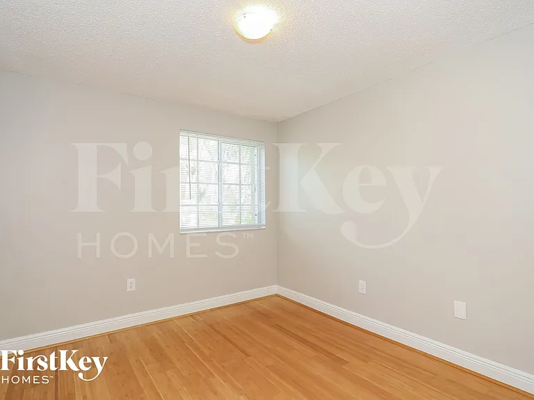12324 SW 143rd Ln — Photo 13